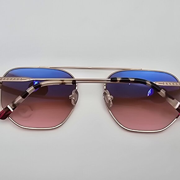 Etnia Barcelona Pilsen Gold Frame Photochromic Pink Flash Aviaitor Sunglasses main image 12